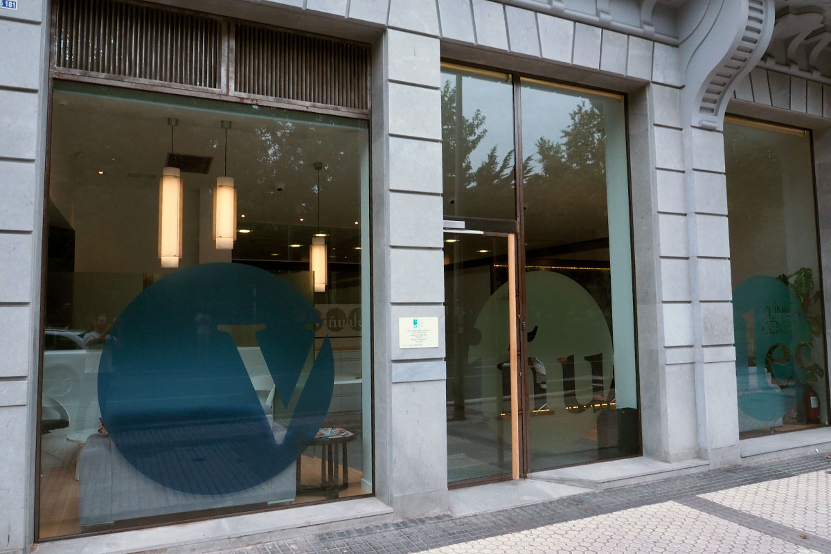 Clínica Dental Viñuales Exterior